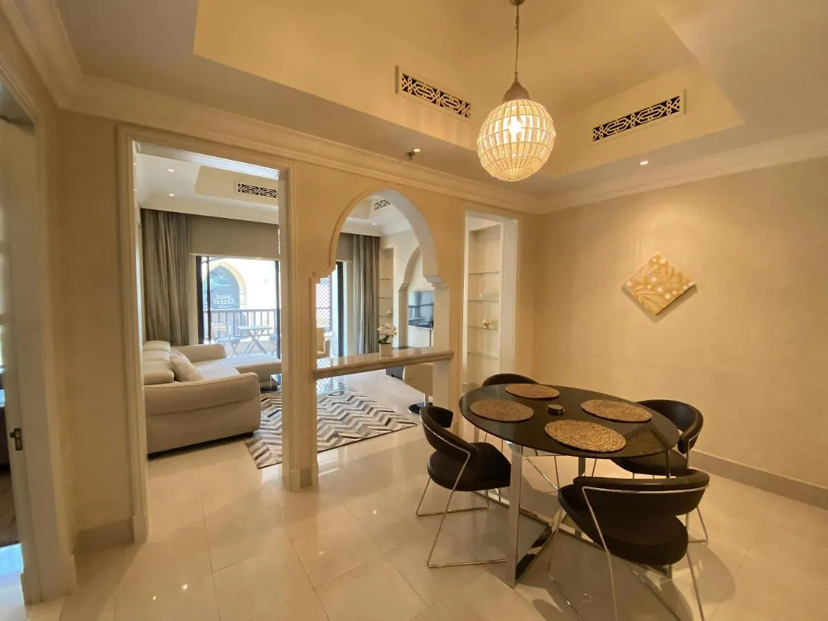 Апартаменты Lux Bnb I Souk Al Bahar I Burj Khalifa Views Дубай