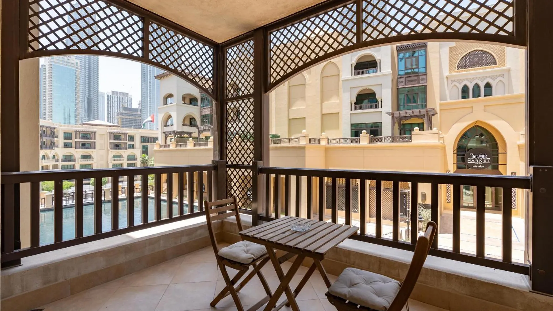 Lux Bnb I Souk Al Bahar I Burj Khalifa Views Dubai 0*,