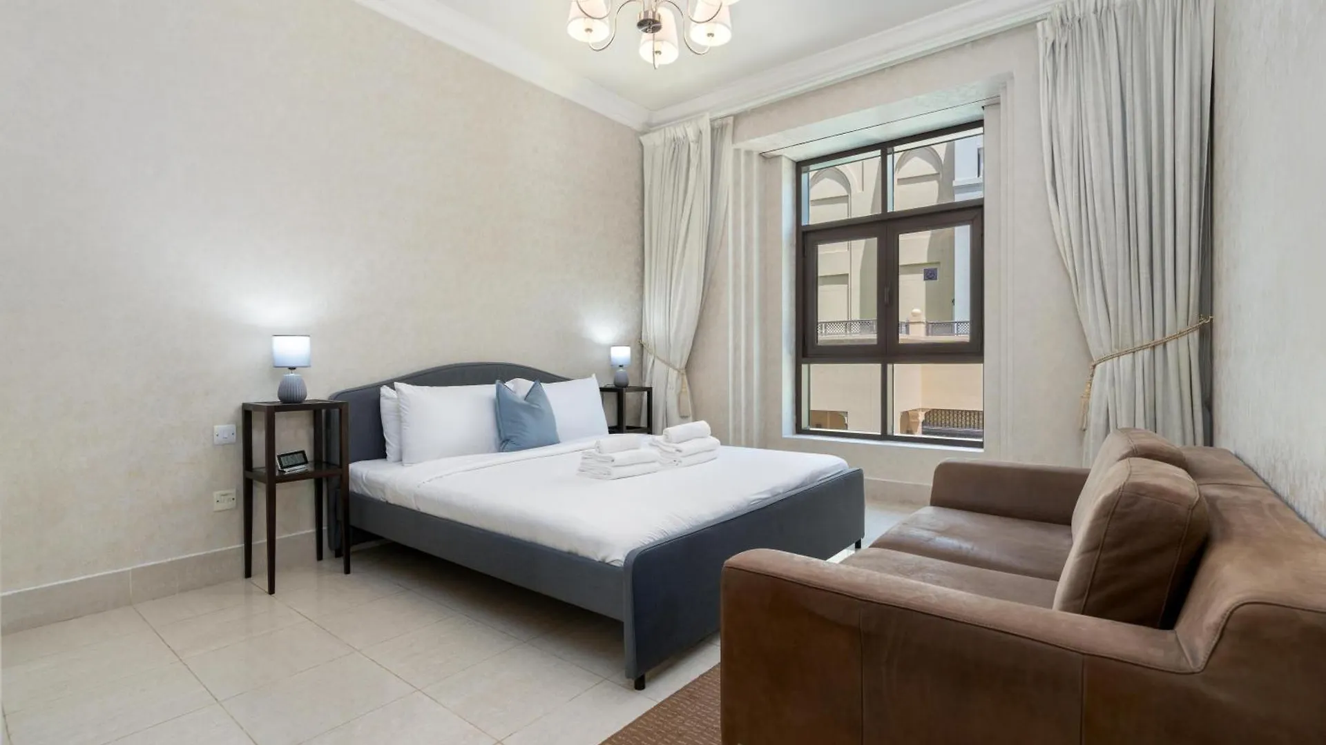 Lux Bnb I Souk Al Bahar I Burj Khalifa Views Dubai 0*,