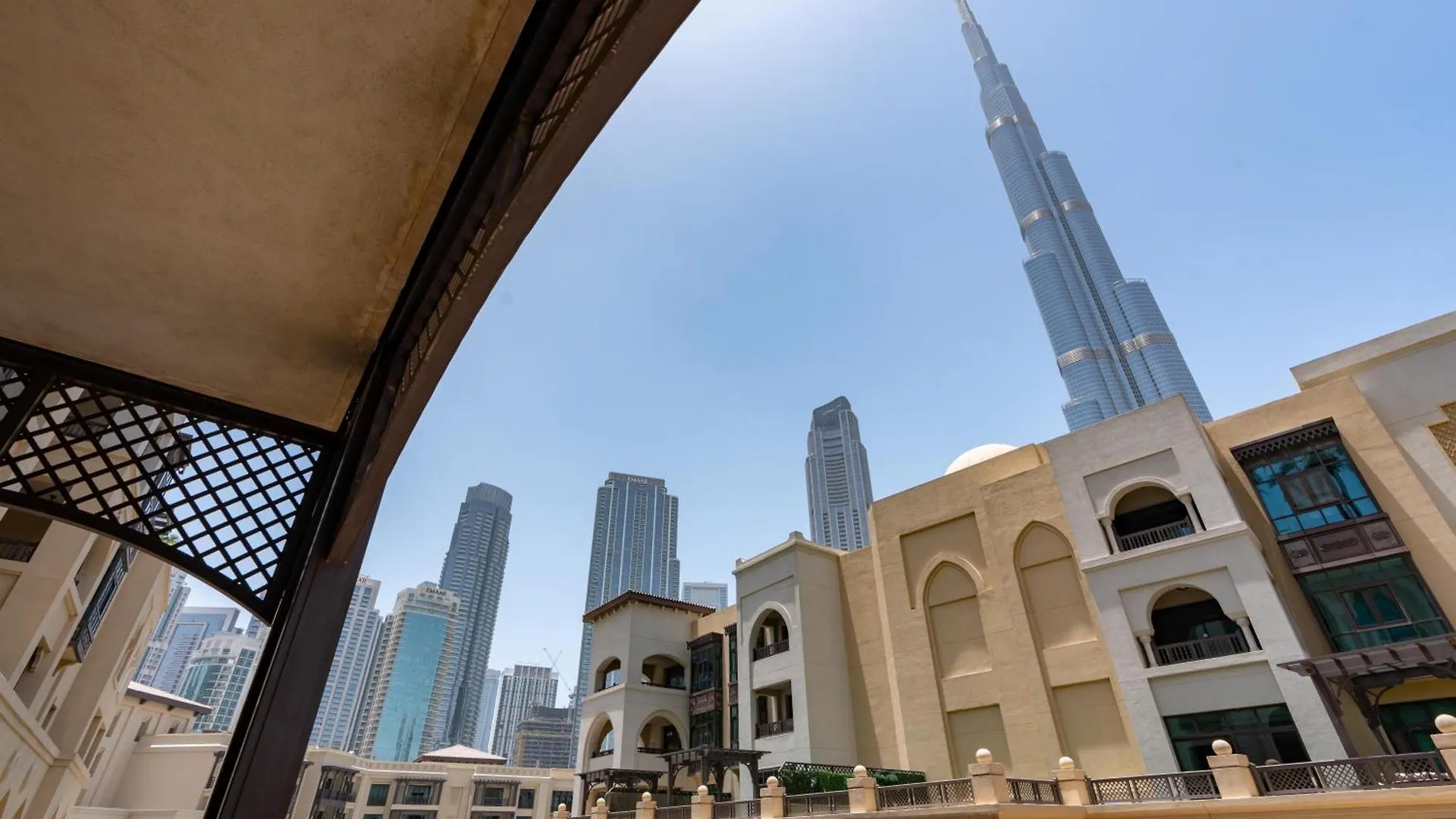 Lux Bnb I Souk Al Bahar I Burj Khalifa Views Dubai